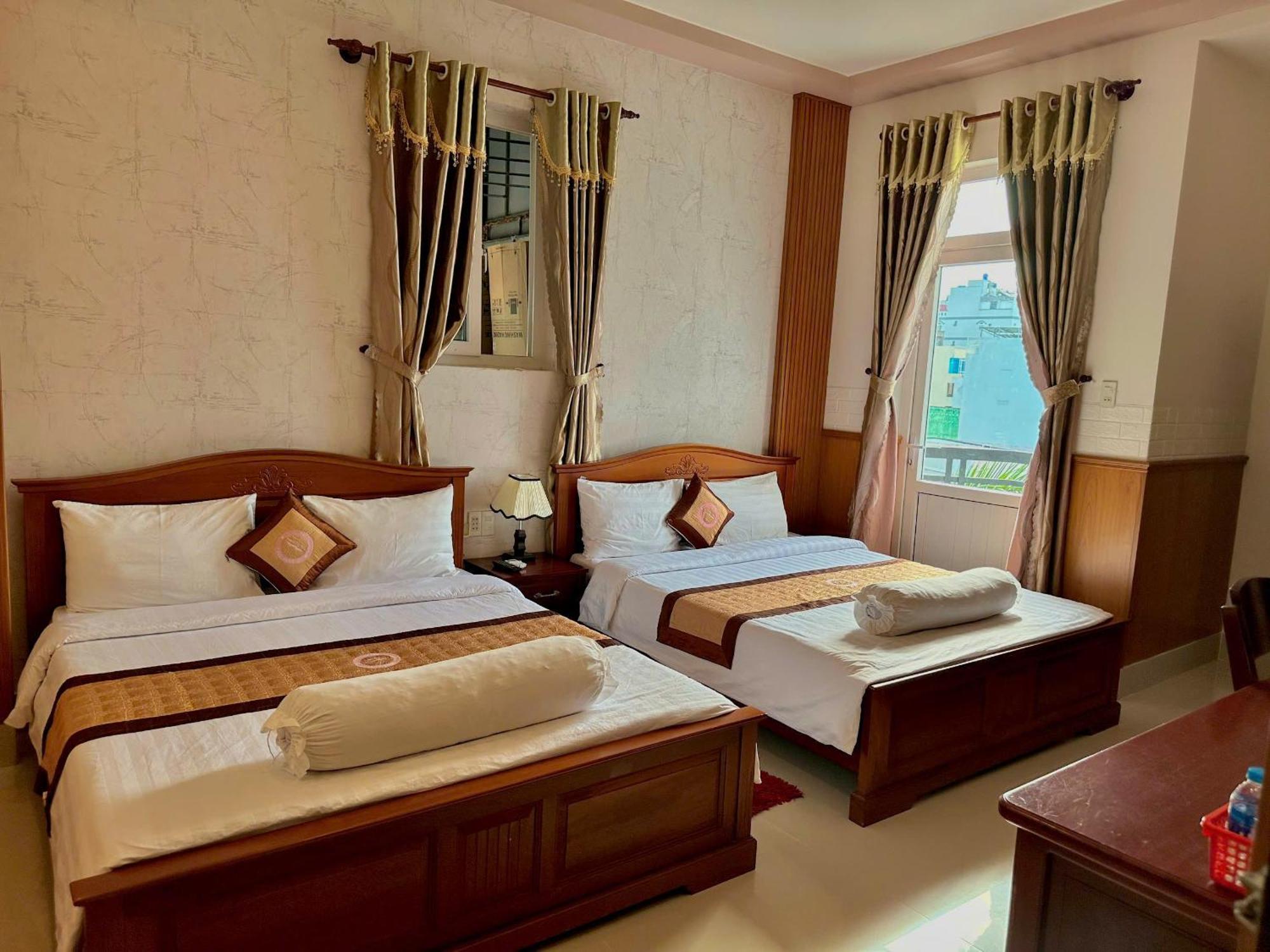Phuc Hung 2 Hotel Ратьзя Экстерьер фото