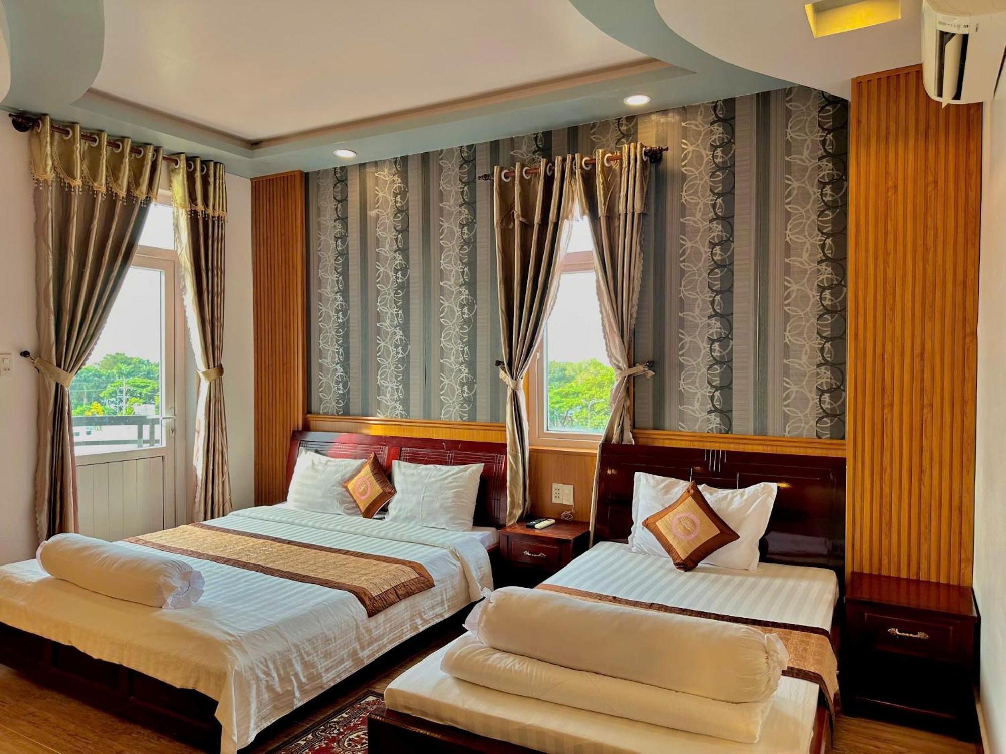 Phuc Hung 2 Hotel Ратьзя Экстерьер фото
